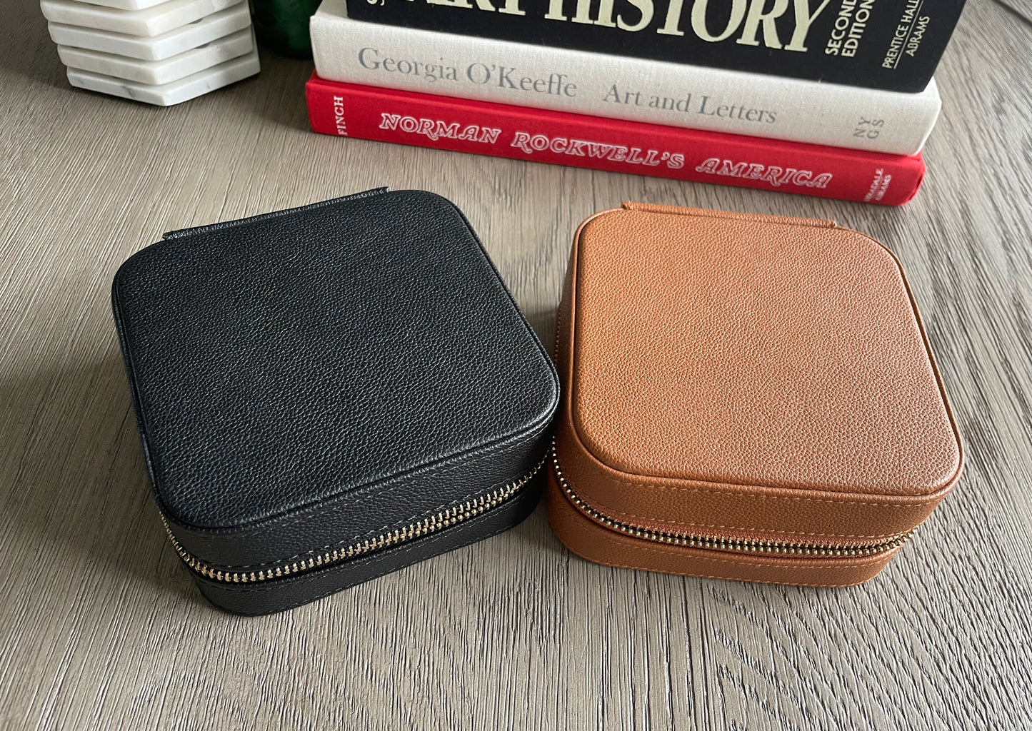 VEGAN LEATHER JEWELRY CASE WITH MIRROR