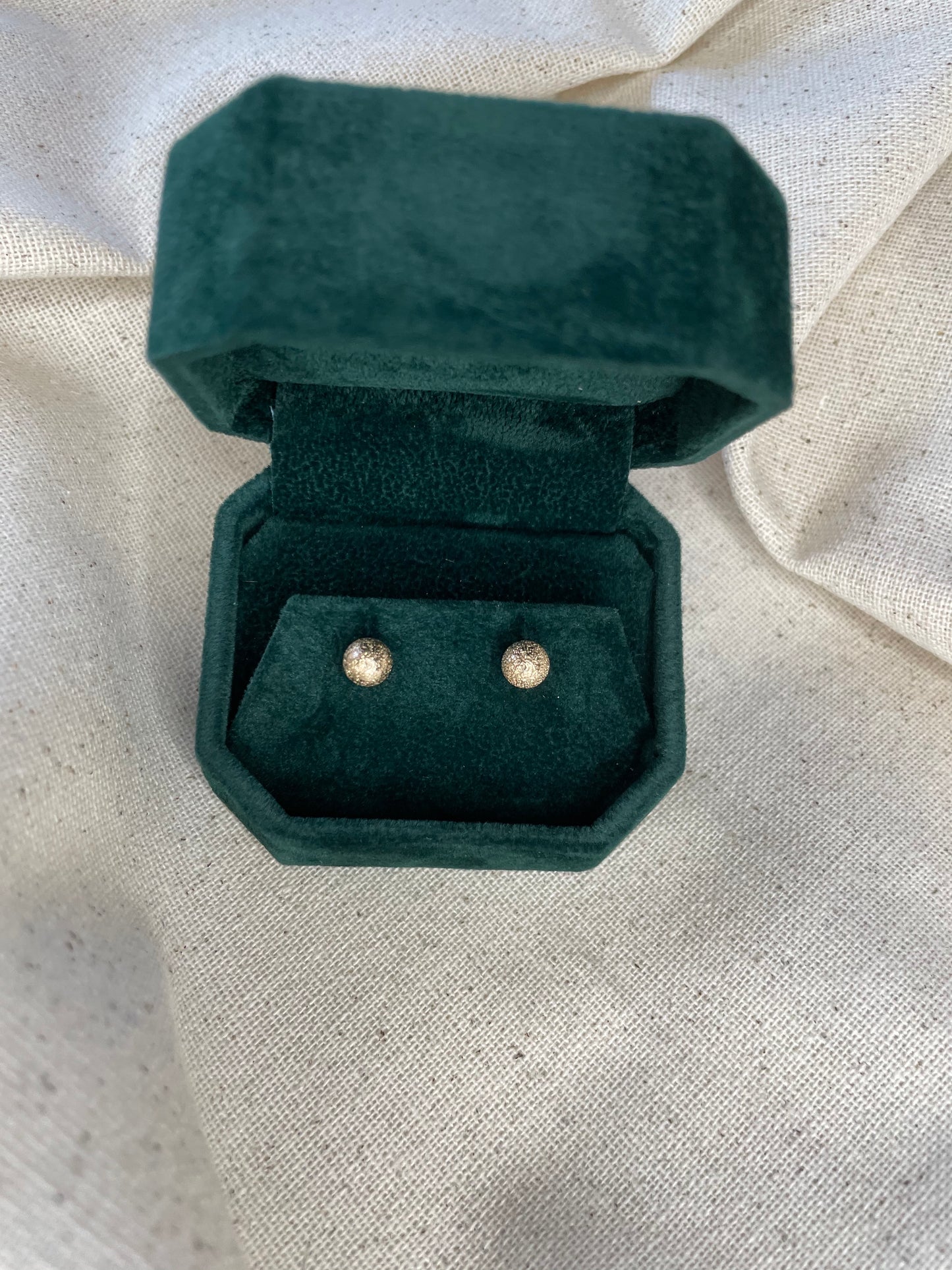 6MM STARBURST BALL EARRING