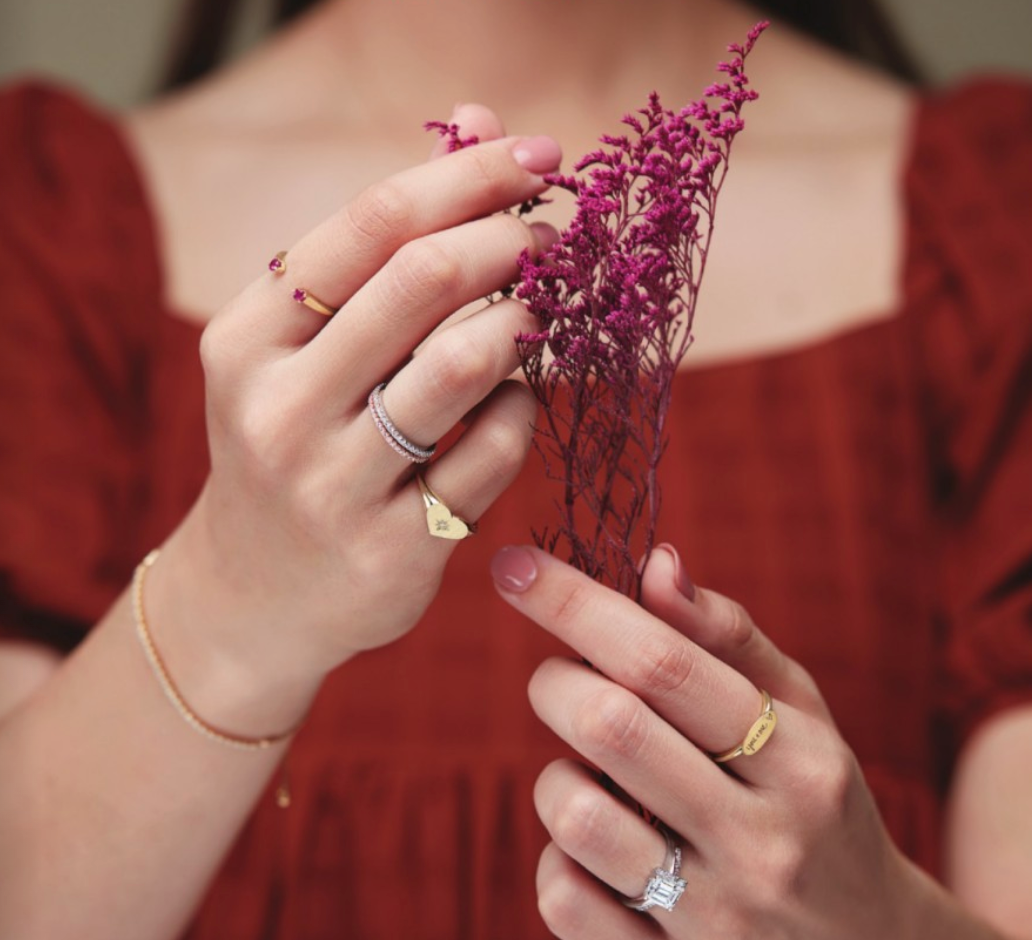 DIAMOND HEART STARBURST RING