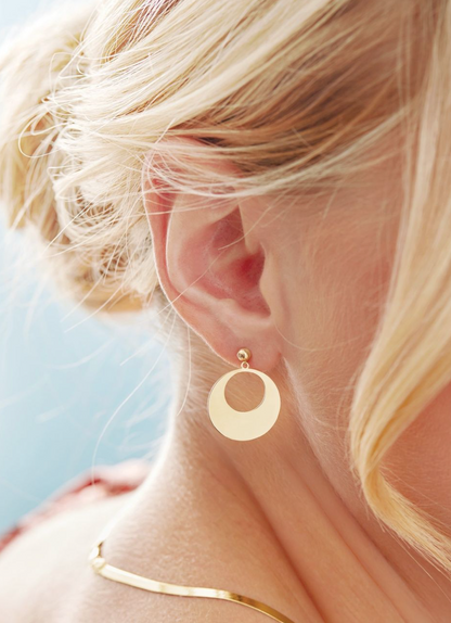 CIRCLE DANGLE EARRING